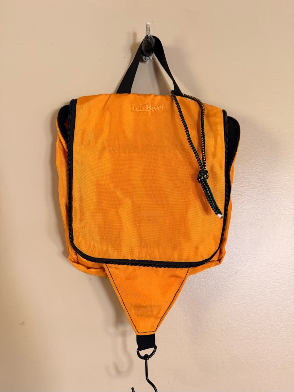L.L.Bean Yellow Hanging Toiletry Bag Travel Organizer